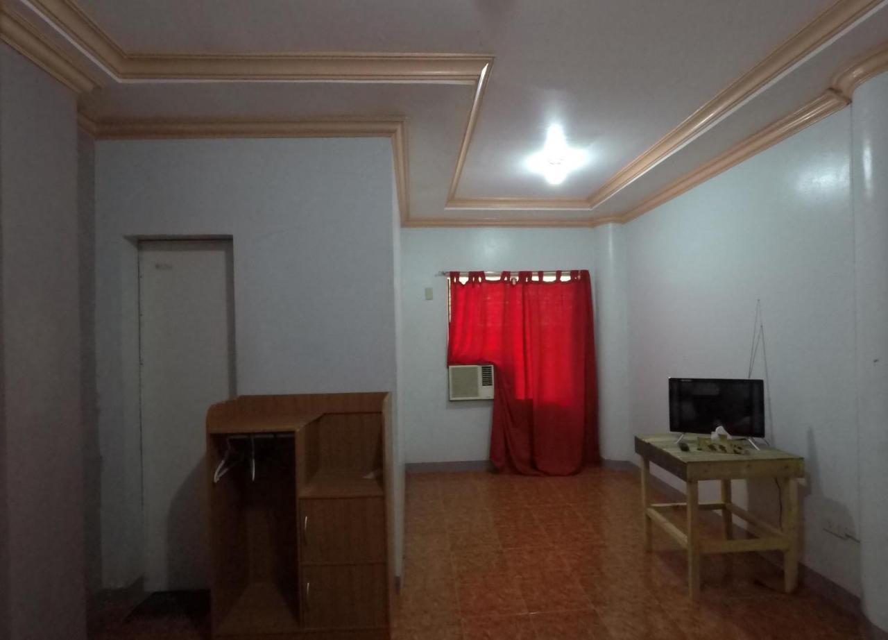 Pe'Re Aristo Guesthouse Мандауе-Сіті Екстер'єр фото