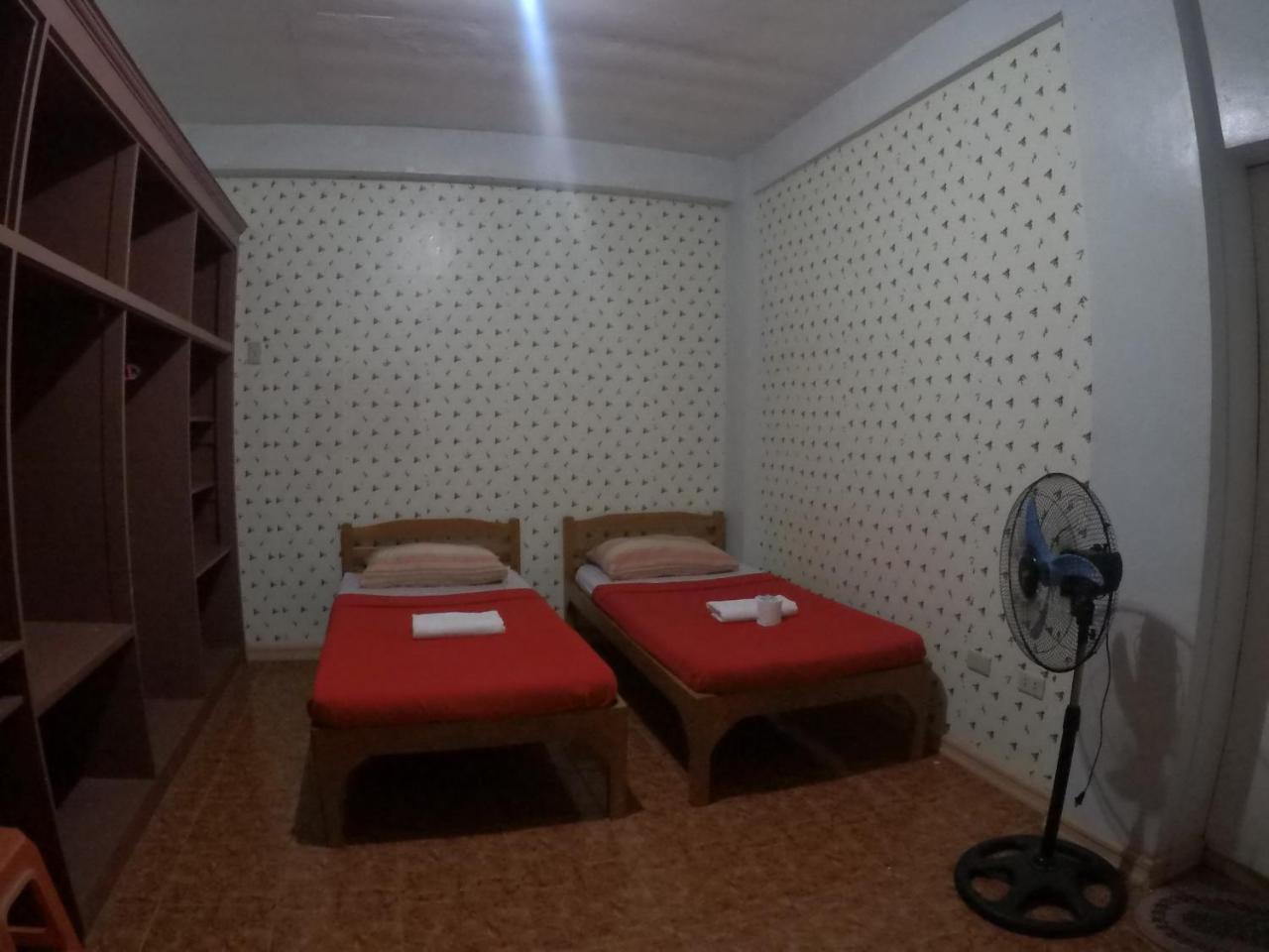 Pe'Re Aristo Guesthouse Мандауе-Сіті Екстер'єр фото