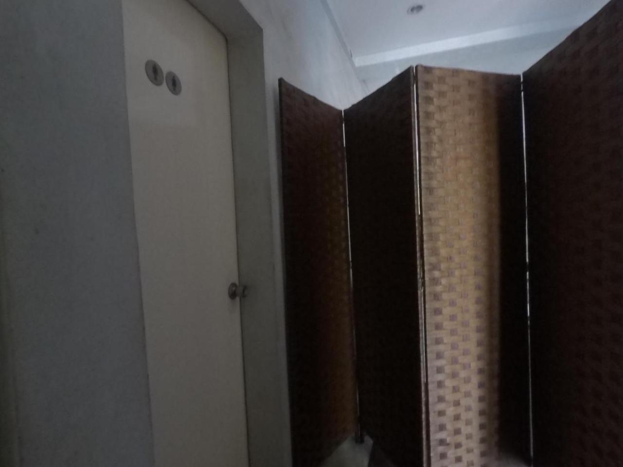 Pe'Re Aristo Guesthouse Мандауе-Сіті Екстер'єр фото